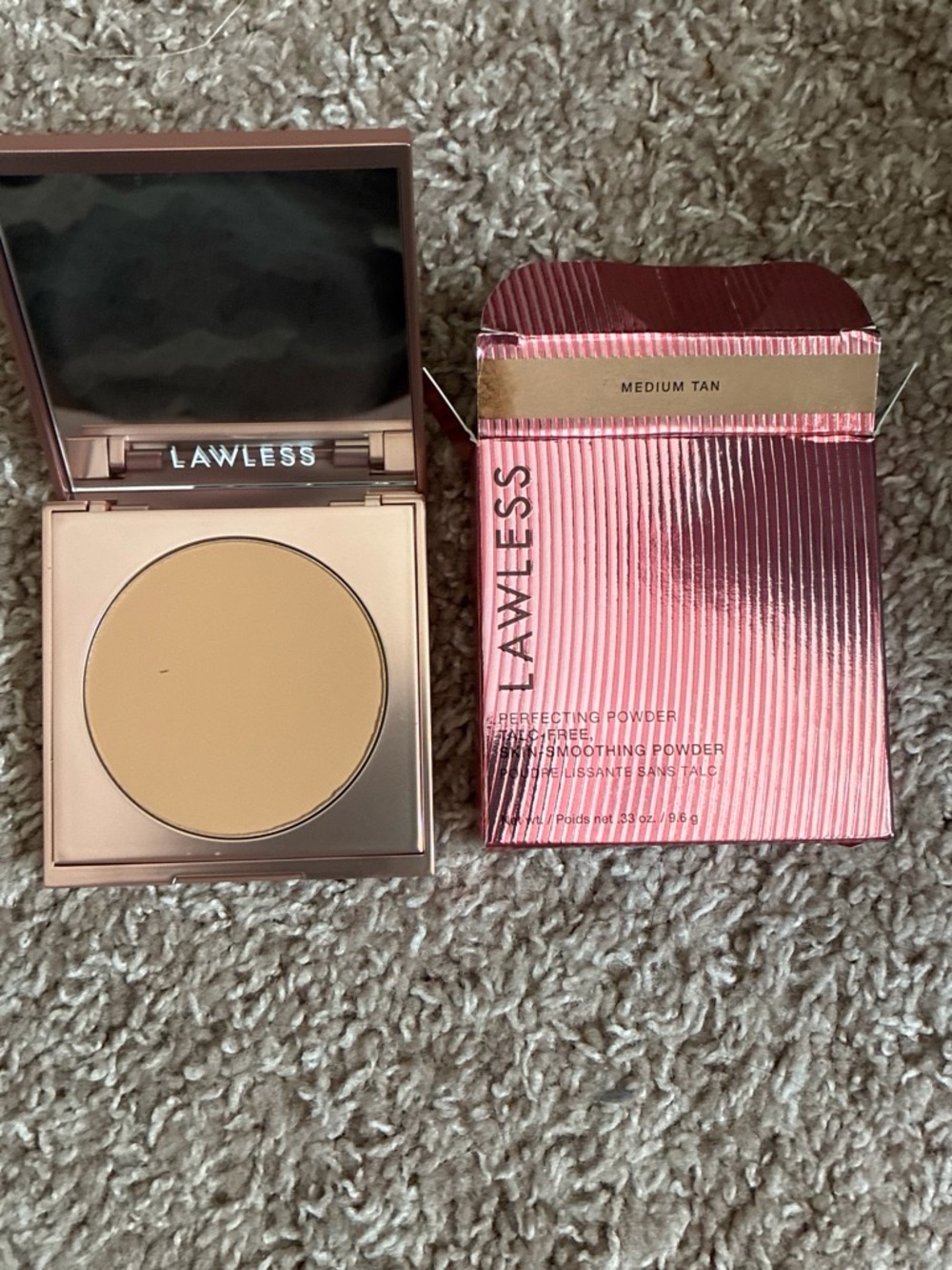 LAWLESS Perfecting Powder - Medium Tan